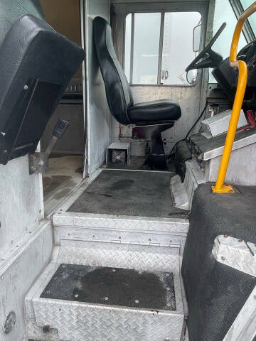 2011 Freightliner MT45 Chassis