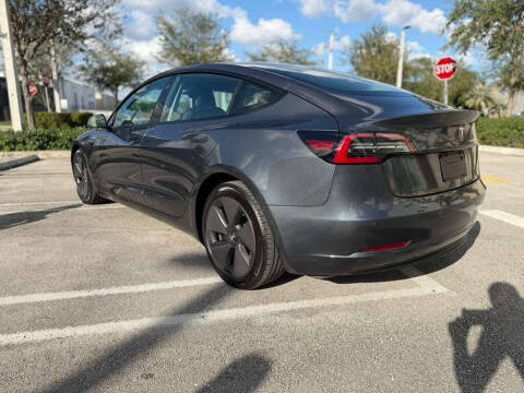 2021 Tesla Model 3 Standard Range Plus