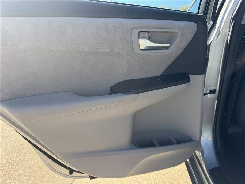 2016 Toyota Camry XLE