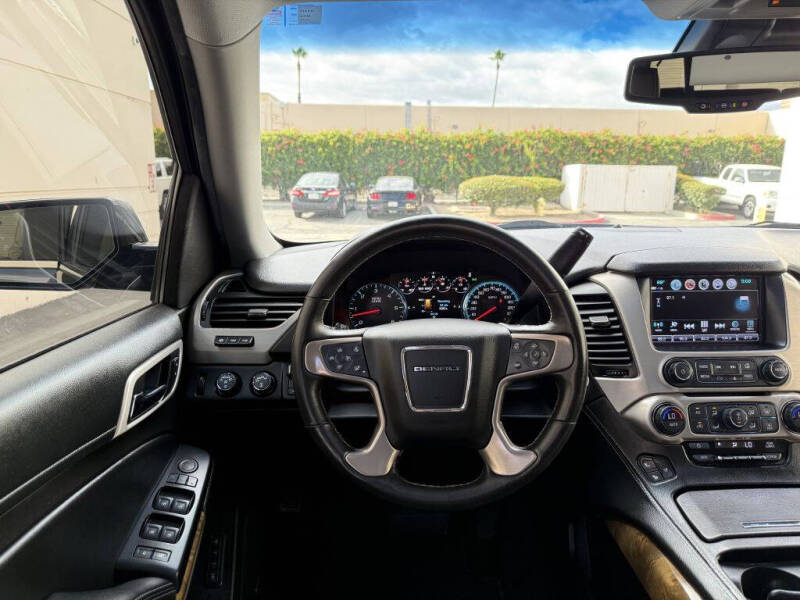2017 GMC Yukon Denali