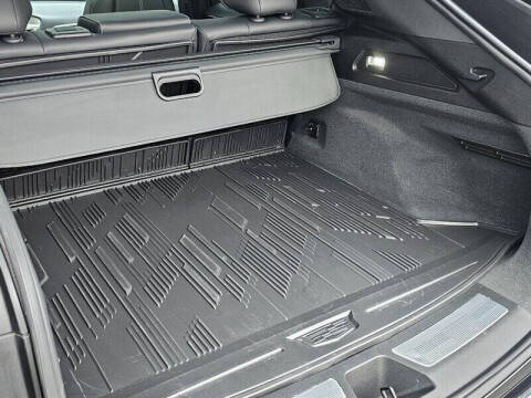 2024 Cadillac LYRIQ Luxury 3