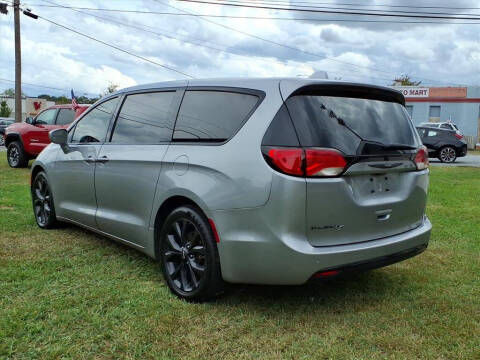 2019 Chrysler Pacifica Touring Plus