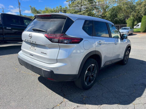 2024 Nissan Rogue SV