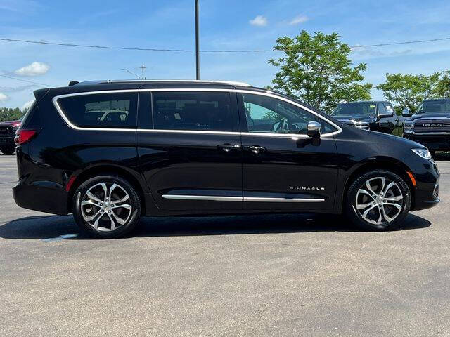 2025 Chrysler Pacifica Pinnacle