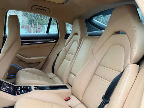 2018 Porsche Panamera 4S