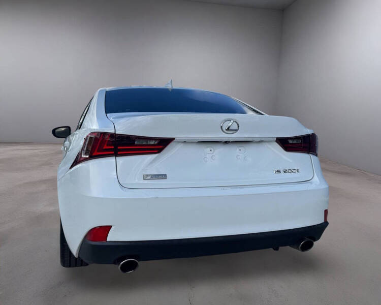 2016 Lexus IS 200t