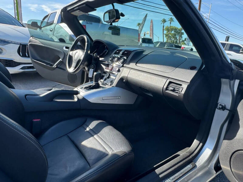 2009 Saturn SKY Red Line