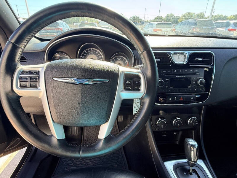 2014 Chrysler 200 Limited