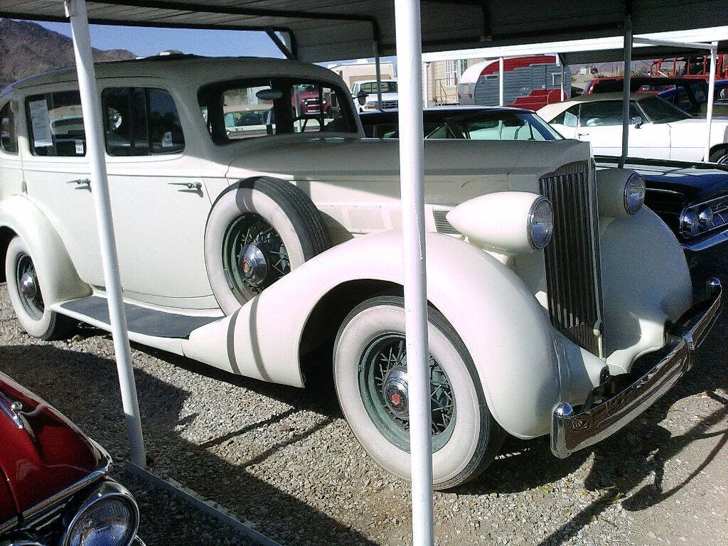 1935 Packard Super Eight 