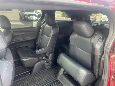 2022 Toyota Sienna XSE 7-Passenger