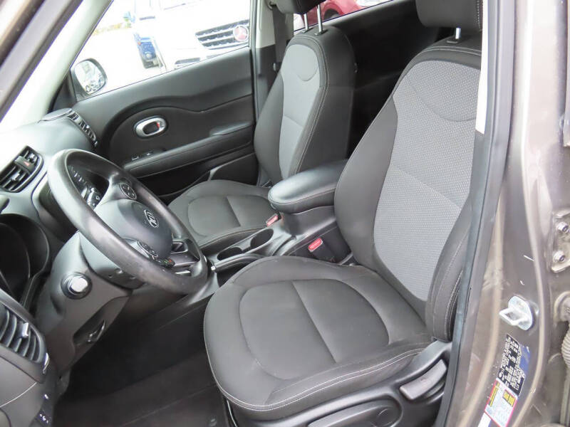 2017 Kia Soul +