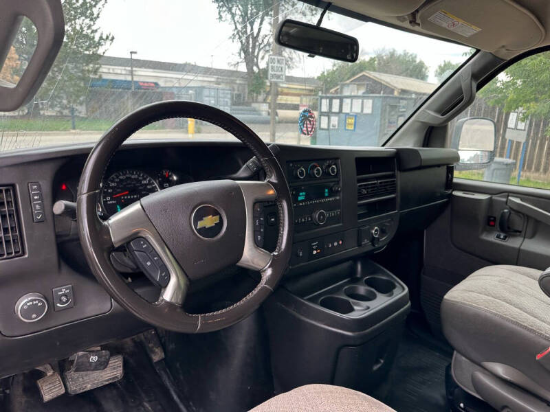 2017 Chevrolet Express 2500