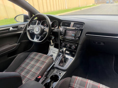 2015 Volkswagen Golf GTI S