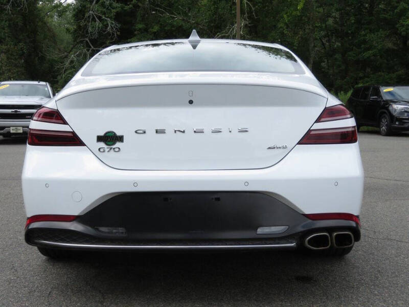 2022 Genesis G70