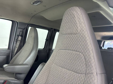 2017 Chevrolet Express LT 3500