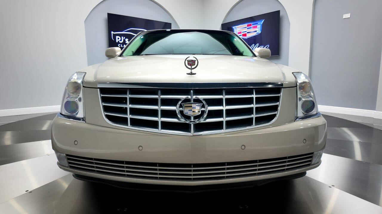 2009 Cadillac DTS 8