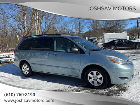 2007 Toyota Sienna LE 8-Passenger