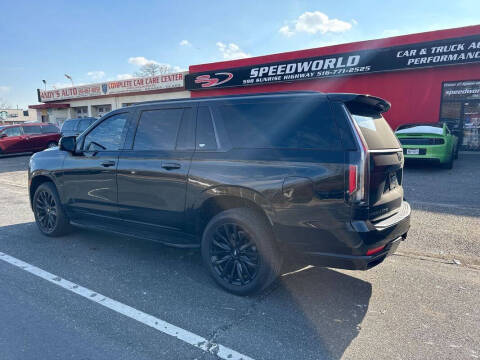 2023 Cadillac Escalade ESV Premium Luxury