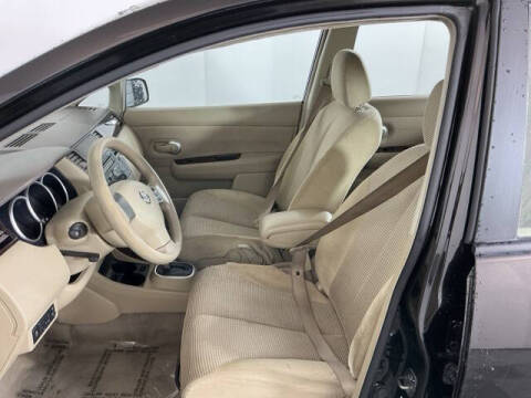 2011 Nissan Versa 1.8 SL