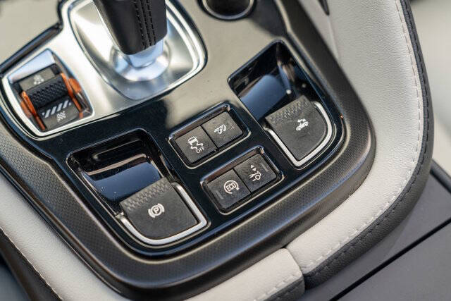 2014 Jaguar F-TYPE 34