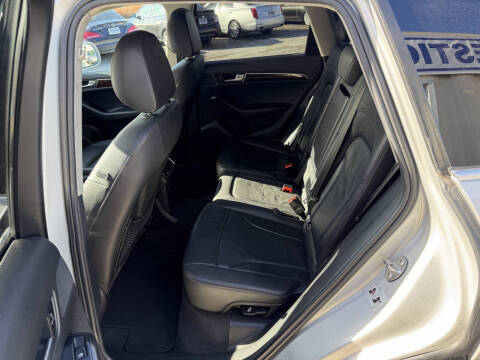 2011 Audi Q5 2.0T quattro Premium Plus