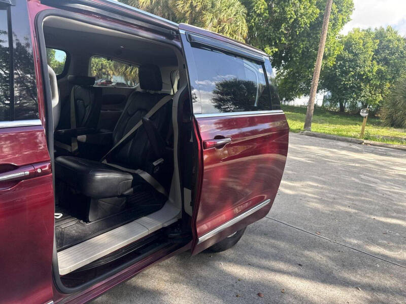 2019 Chrysler Pacifica Touring L