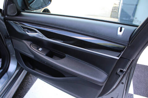 2019 BMW 7 Series 740i