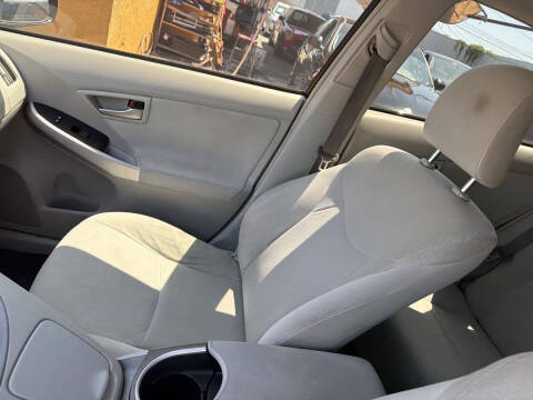 2014 Toyota Prius Three