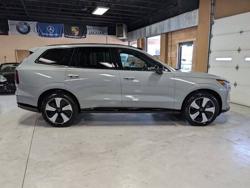 2025 Volvo EX90 Twin Plus 6P