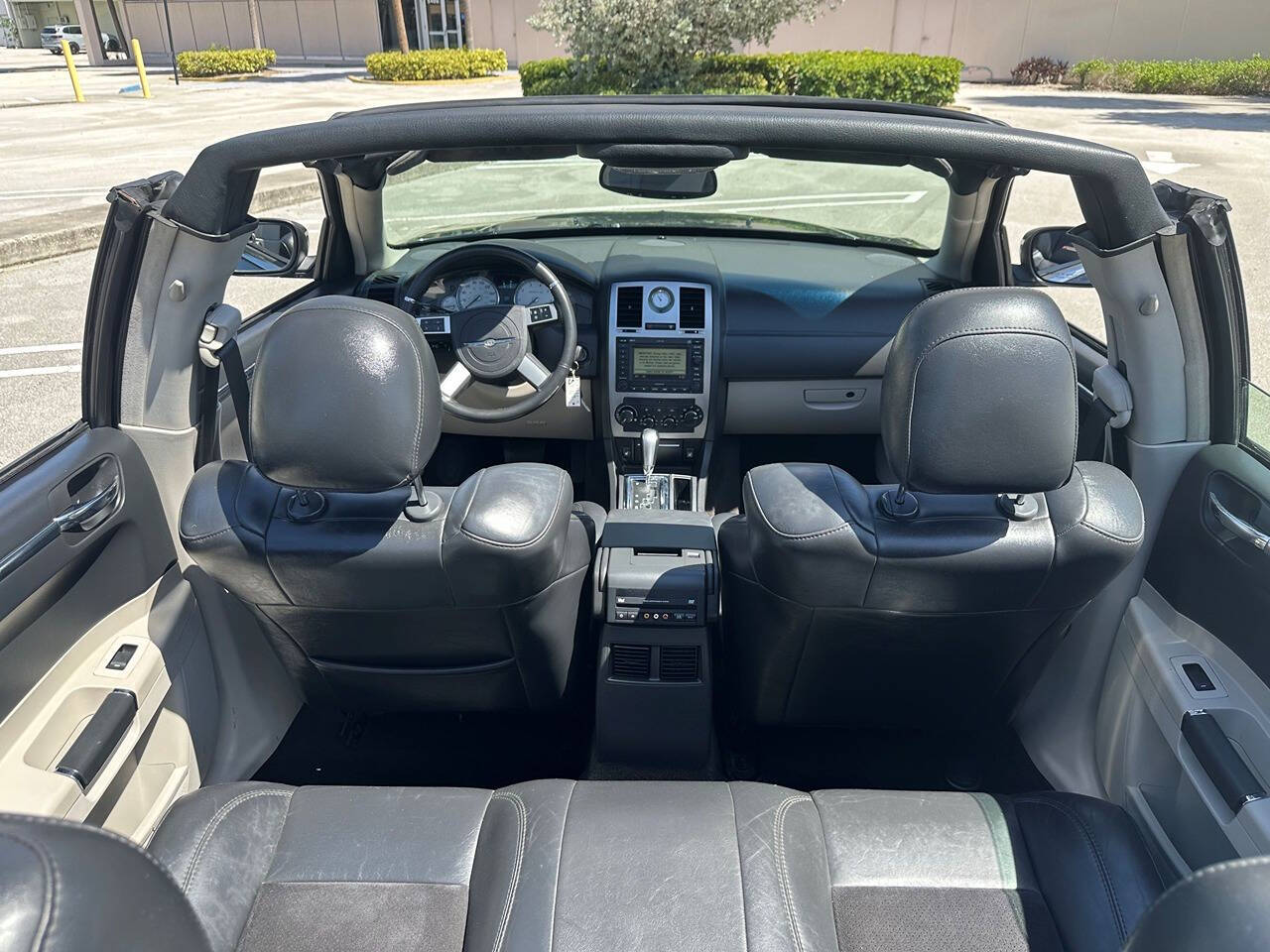 2007 Chrysler 300 9
