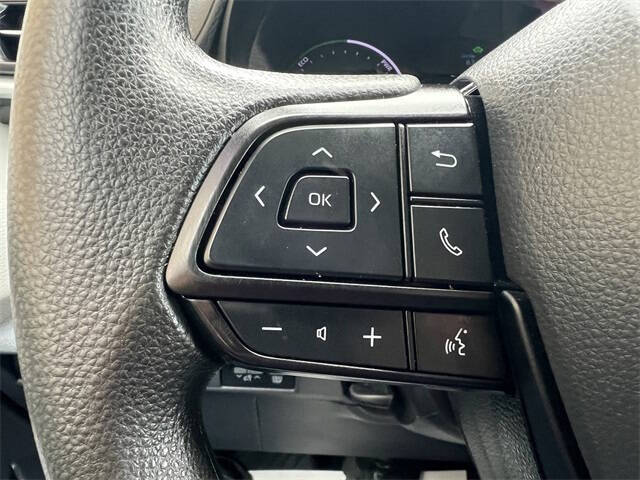 2022 Toyota Sienna LE 8-Passenger