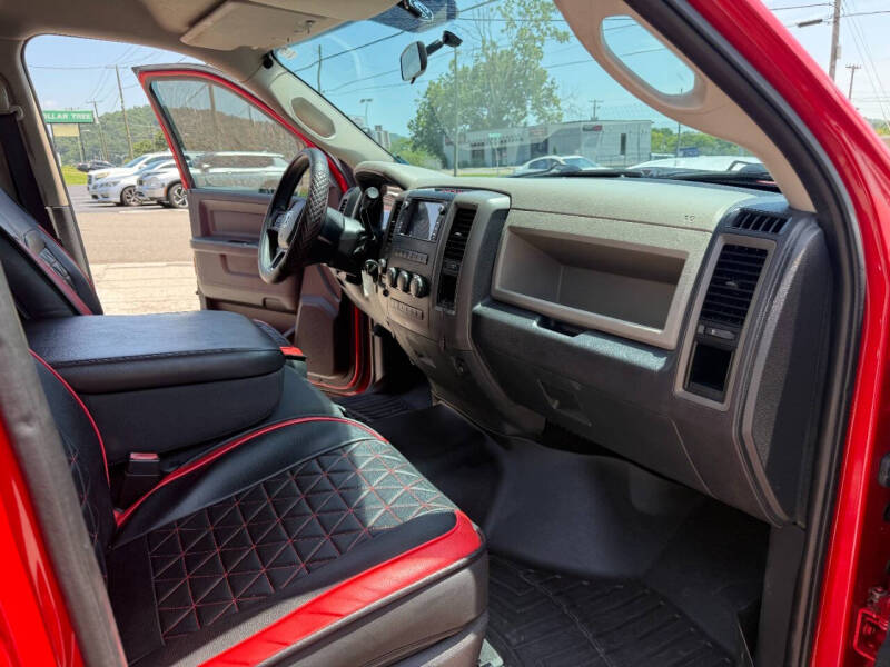 2012 RAM 1500 ST