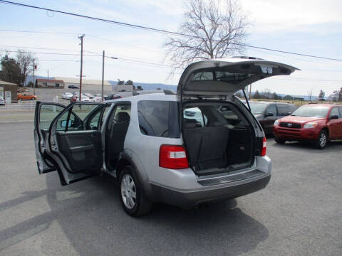 2005 Ford Freestyle SE