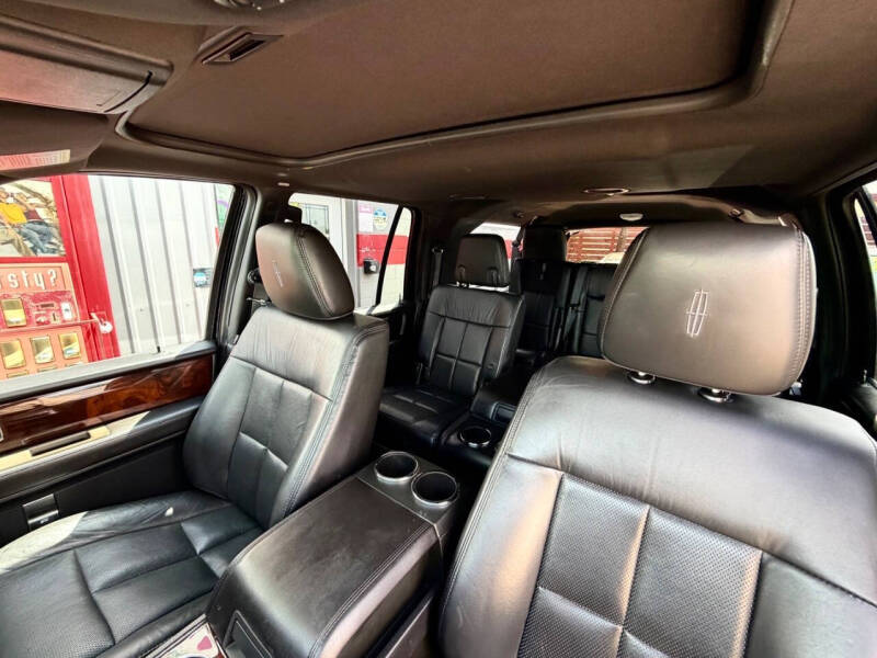 2013 Lincoln Navigator L