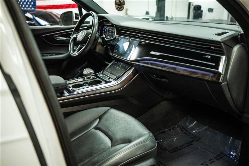 2022 Audi Q7 quattro Premium Plus 45 TFSI