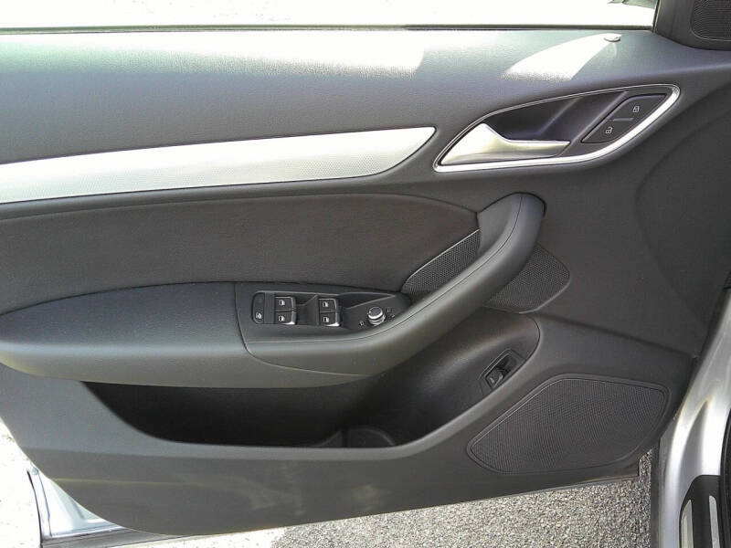 2018 Audi Q3 2.0T quattro Premium Plus