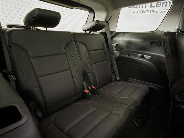 2017 GMC Acadia SLT-1