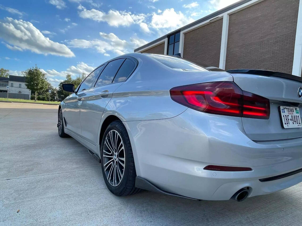 2019 BMW 5 Series for sale at MOTOR VILLAGE LLC in Houston, TX