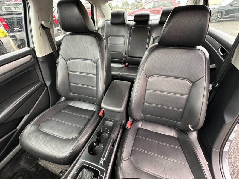 2015 Volkswagen Passat 1.8T Limited Edition