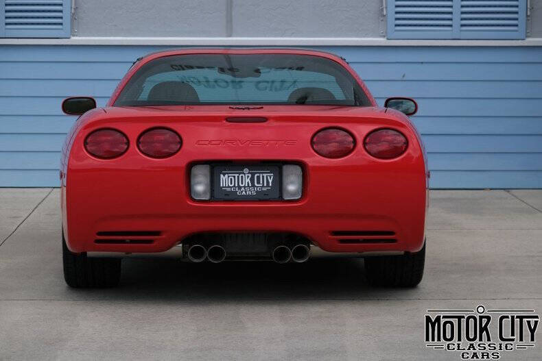 2004 Chevrolet Corvette