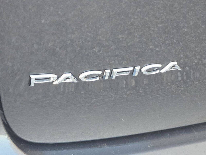 2019 Chrysler Pacifica Touring L