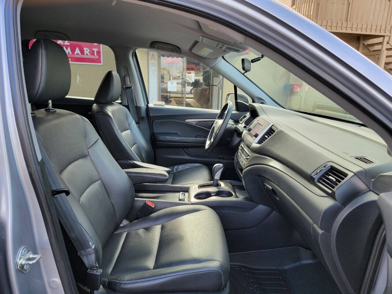 2018 HONDA Ridgeline Pickup - $29,999