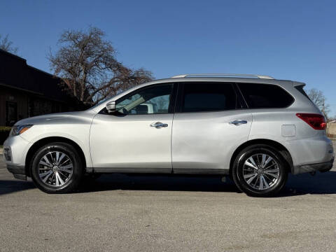 2017 Nissan Pathfinder SV