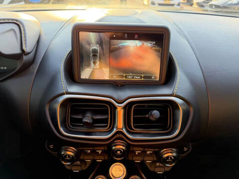 2019 Aston Martin Vantage