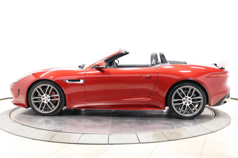 2016 Jaguar F-TYPE R
