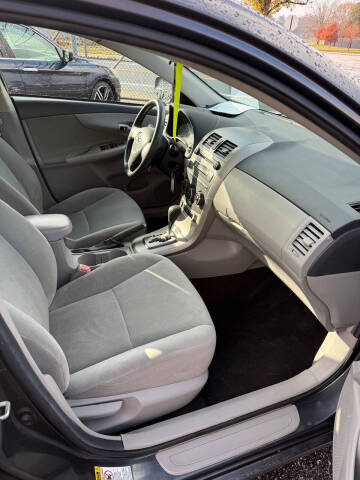 2011 Toyota Corolla LE