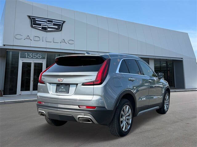 2023 Cadillac XT4 Premium Luxury