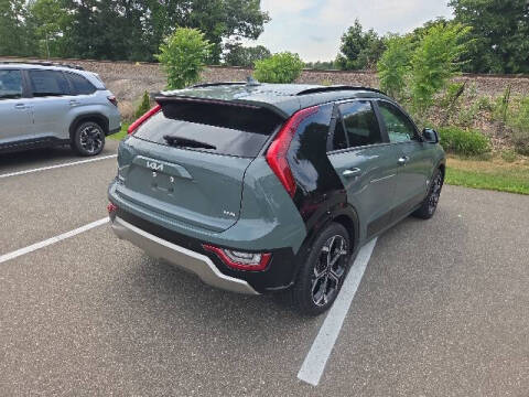 2023 Kia Niro SX