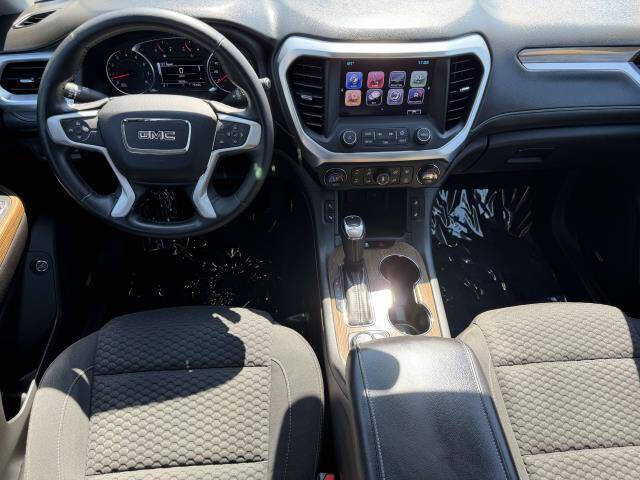 2017 GMC Acadia SLE-2