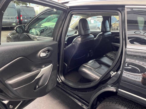 2017 Jeep Cherokee Overland